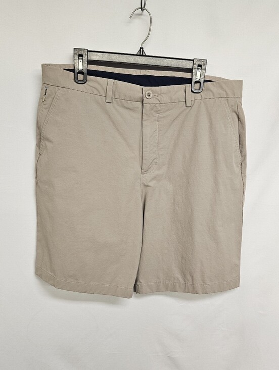 Vineyard Vines Other - Vineyard Vines On-The-Go Shorts Mens 35 Khaki Tan Performance Stretch Golf OTG